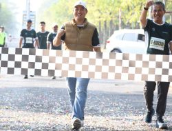 Rangkaian Sportartcular Ratusan Pelari Ramaikan Event Run 5Km Kilang Balongan